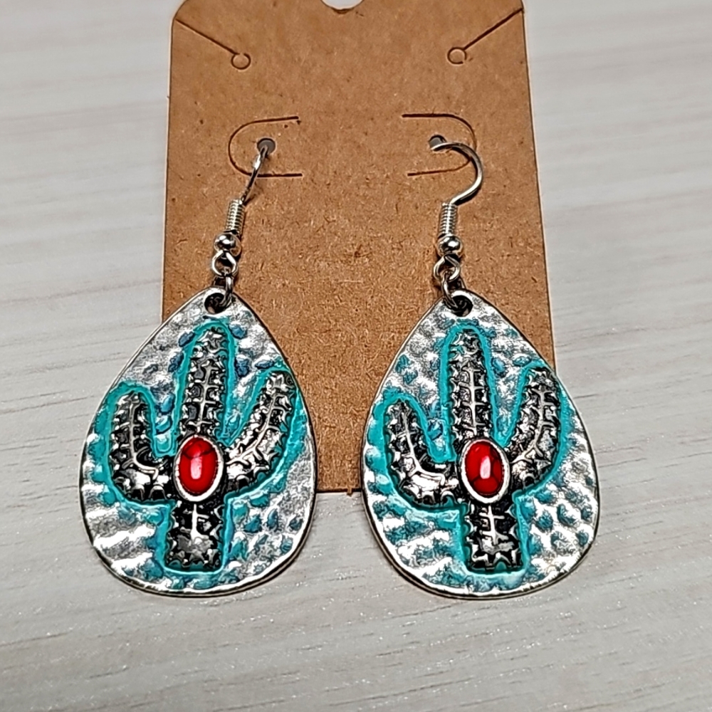 Cactus silver Aztec earrings Nwt